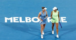 约基奇威少均三双掘金大胜篮网 雄鹿险胜魔术